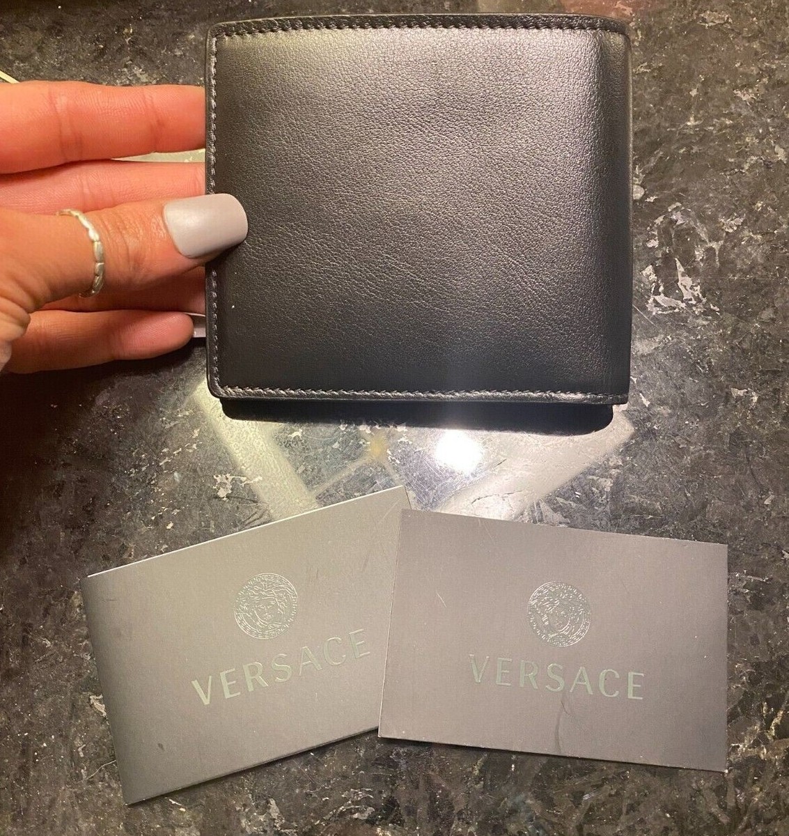財布・小物その他 Versace \"La Medusa\" Wallet 17680652_38693274_600.jpg