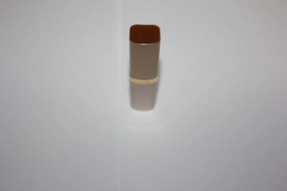 L'oreal Colour Riche Lipstick Lipcolour CHOOSE YOUR SHADE + FREE LINER - Image 4 of 4