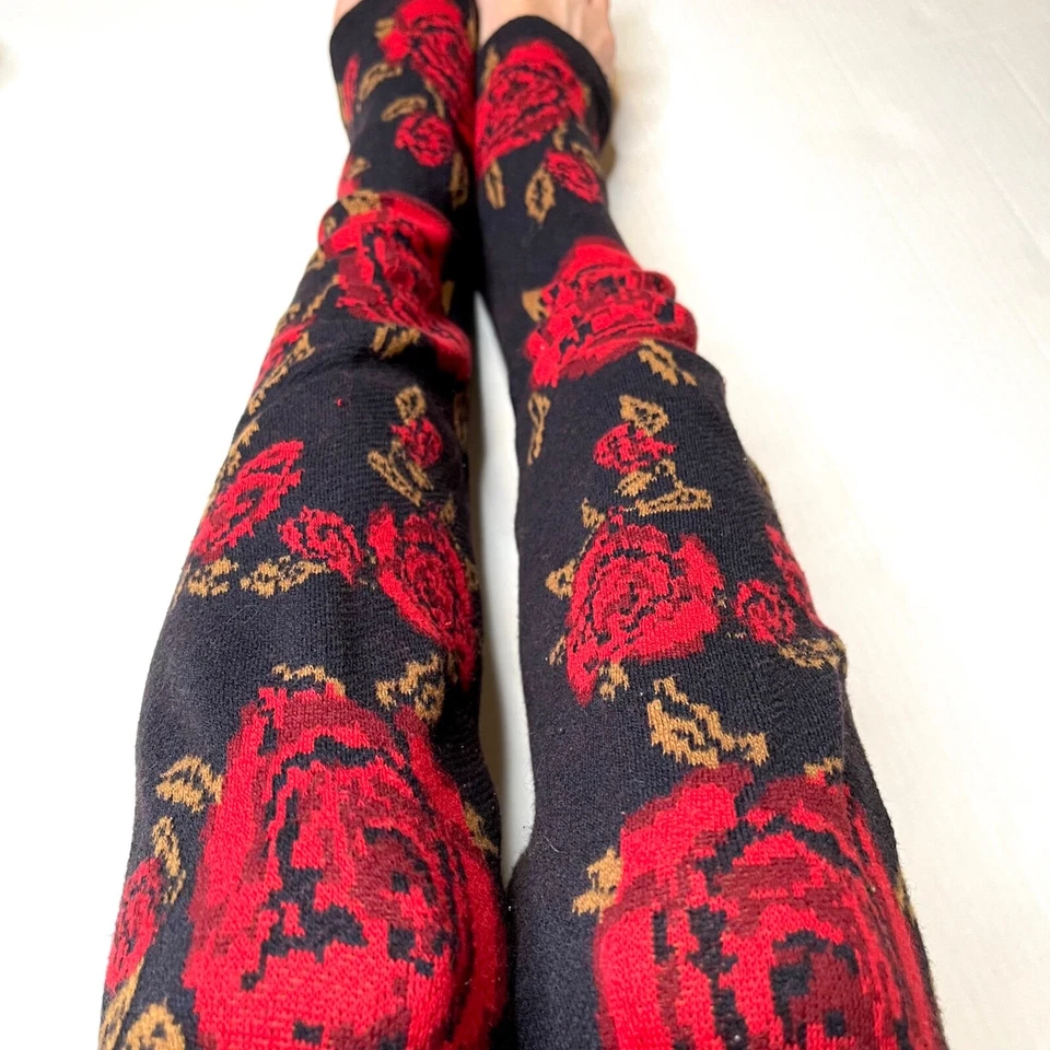 Suéter Floral Calentadores de Piernas Rojo Tejido Hasta los Muslos Flor Negro Sobre la Rodilla Calcetines Foto 3 de 4
