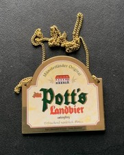 Zapfhahnschild " Pott's Landbier ", mit Kette.