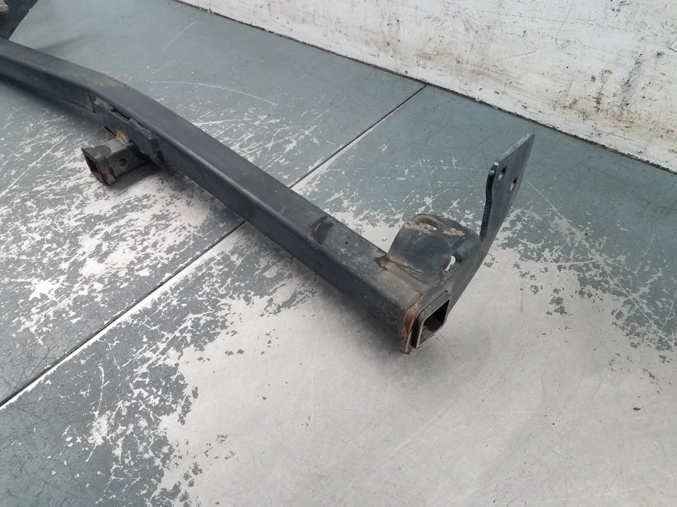 2005 Jeep Wrangler TJ Rubicon 4x4 Receiver Hitch #8311 VV3 - Image 3 of 4