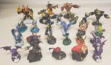 Lot of 25 Activision Skylanders  Disney Infinity Portal Figurines Gaming dragon