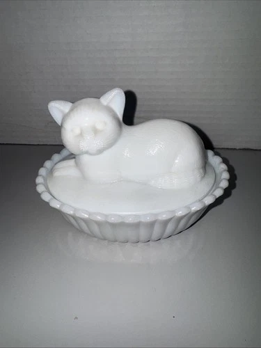 Vintage Westmoreland White Milk Glass Cat 2 Piece Oval Candy Covered Dish
