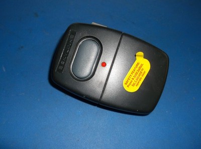 Skylink G6V  REV 1.0   Remote Control Visor Clip Garage Door Opener