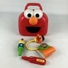 Sesame Street Elmo Giggle Medical Set Doctor Kit Bert Ernie Vintage Mattel 2006