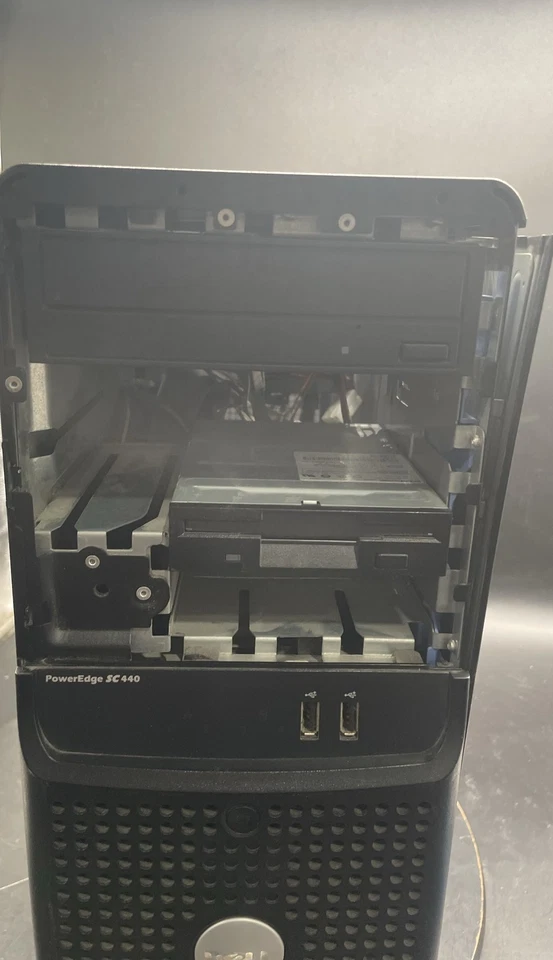 Dell PowerEdge SC440 Server Intel Pentium D Processor No HDD For Parts/Repair - Image 4 of 4