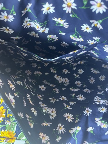 Vera Bradley Deluxe Reisetasche Wochenende - Sonnenblume marineblau gelb Schulter - neu mit Etikett - Bild 4 von 4