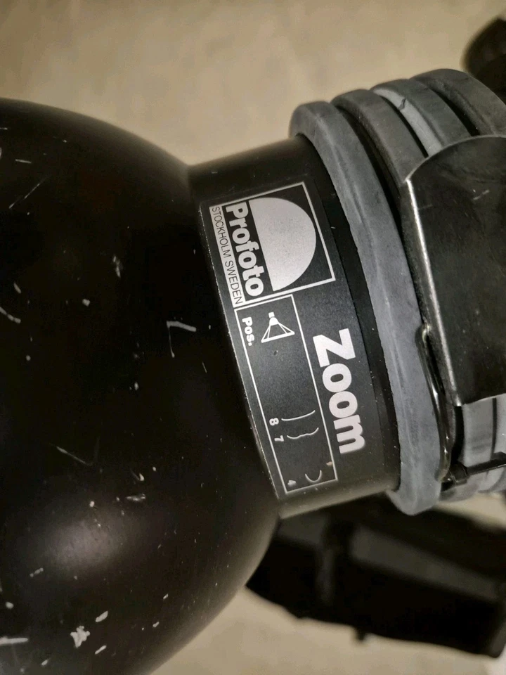 Комплект из 2 ламп Profoto Compact Plus 600 в чехле - Изображение 3 из 4