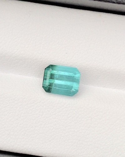 2-Cts Natural Blue Bi Colour Afghani Tourmaline Faceted Loose Gemstone - Picture 3 of 5