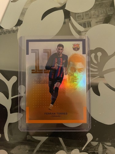 Topps Barcelona Official Team Set 2022 2023 PARALLEL FERRAN TORRES /25