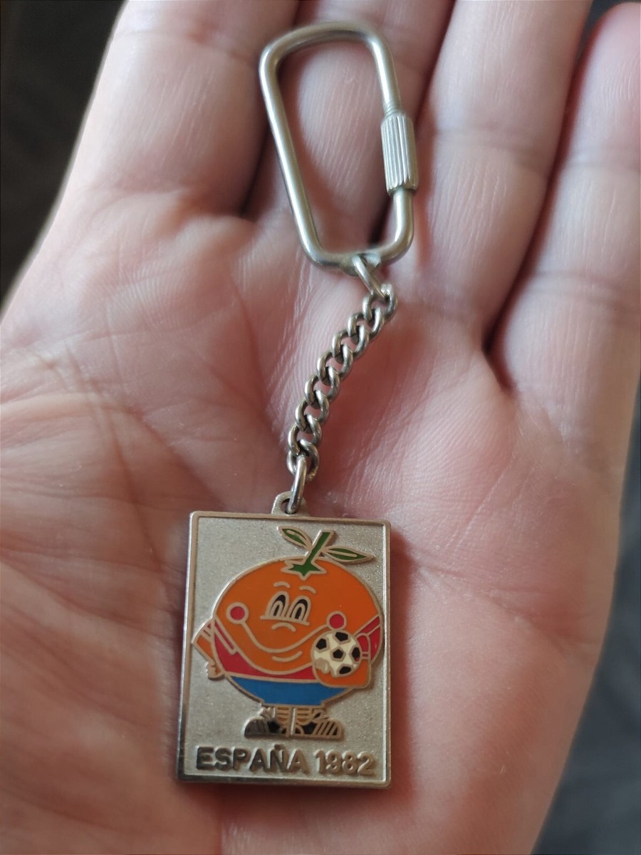 🔴FOOTBALL 1982 FIFA World Cup - ESPANA 82 - Naranjito mascot