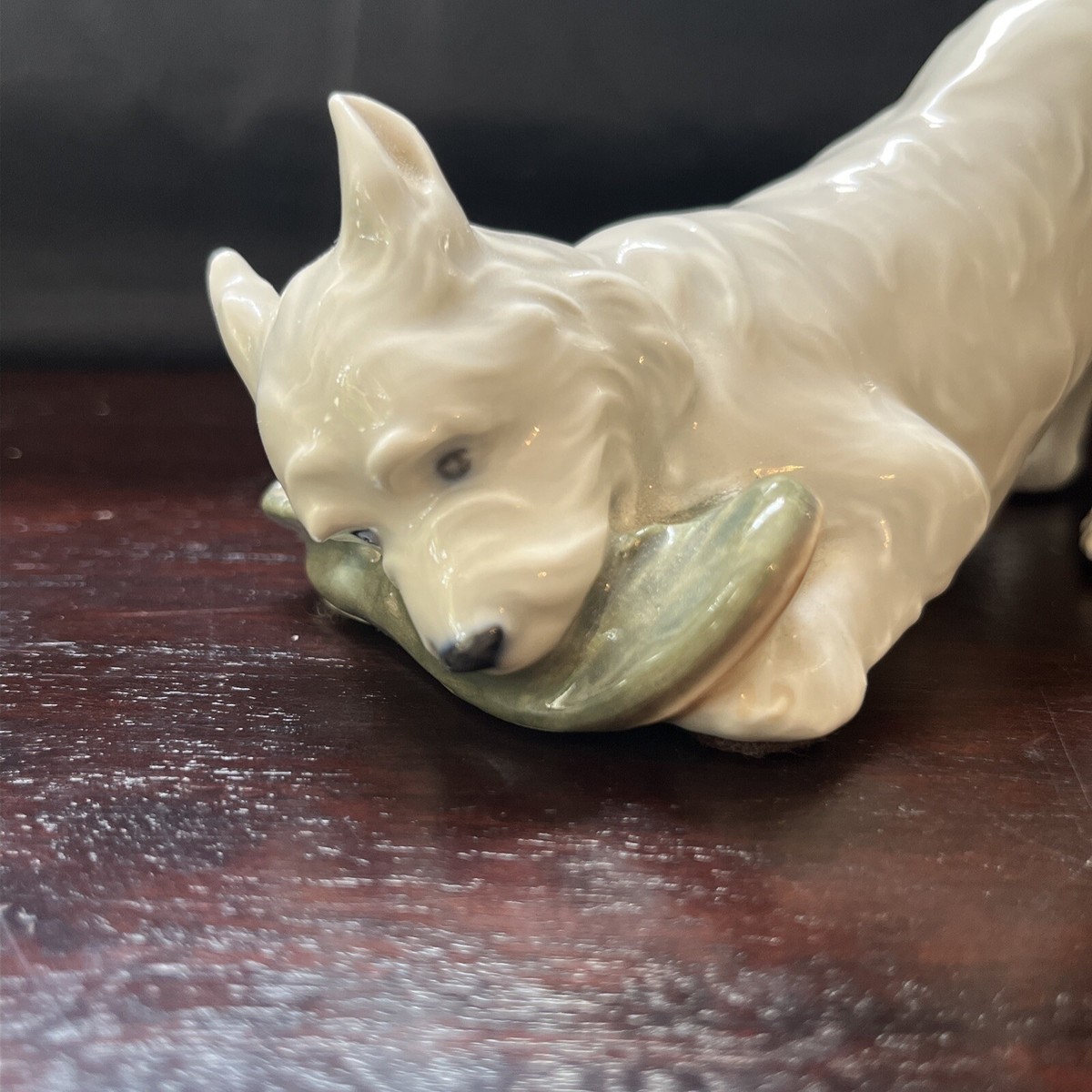 ◇DOG WITH SLIPPER◇ロイヤルコペンハーゲン ROYAL COPENHAGEN Denmark Terrier DOG WITH Slipper SHOE PORCELAIN