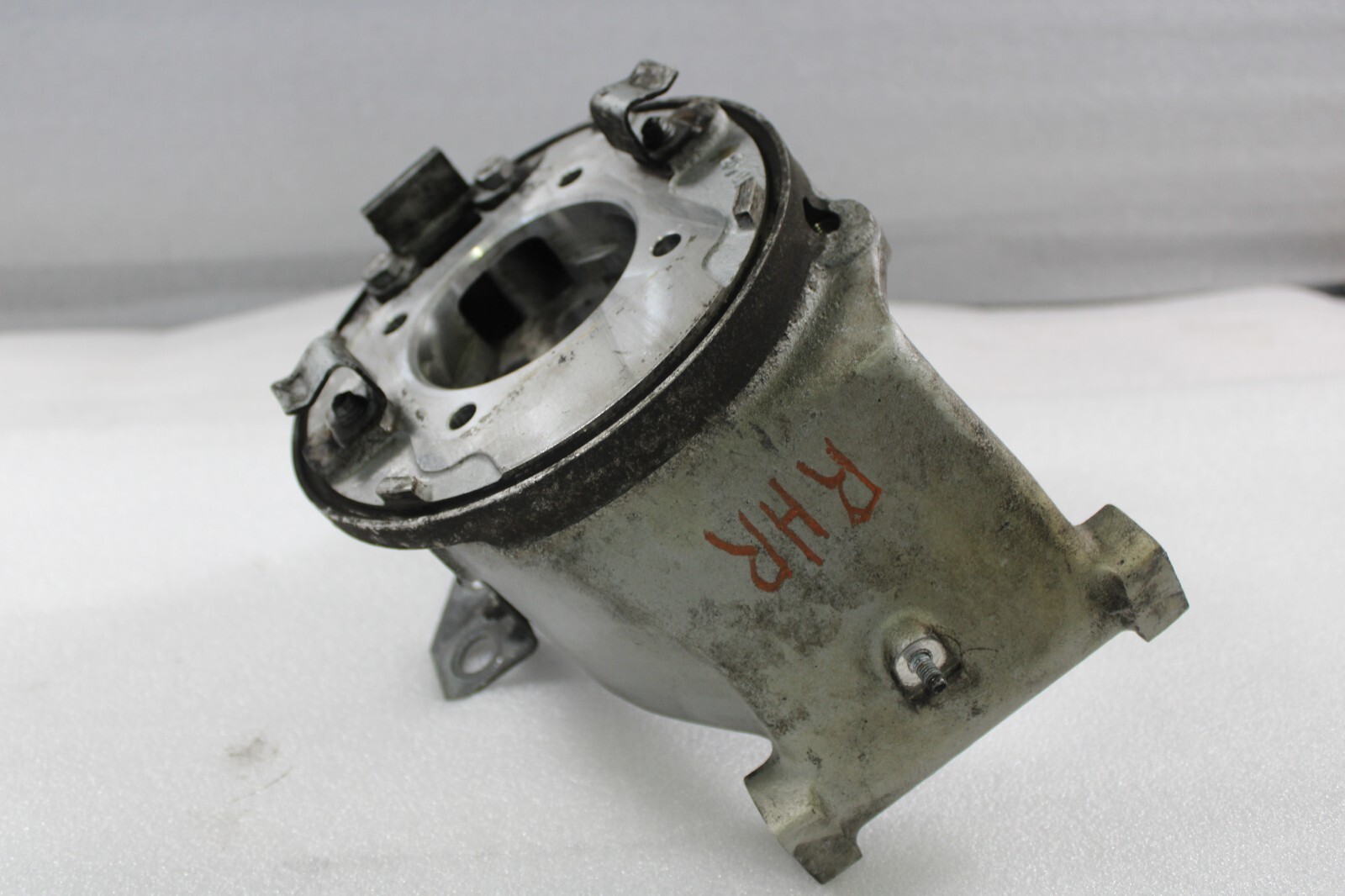 Ferrari 575, RH, Right, Rear Knuckle / Stub, Used, P/N 183057