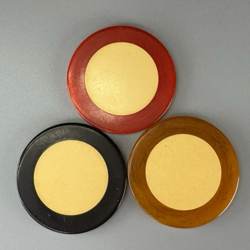 Vtg CATALIN BAKELITE Dot Injected Poker Chips (169 Total) Black Red Butterscotch - Image 2 of 4