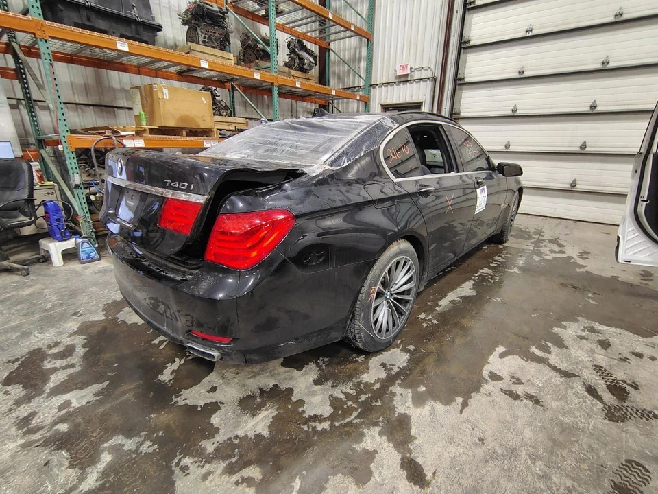 11 - 15 BMW 740I AC Condenser E830958 - Image 4 of 4