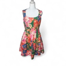Vince Camuto Emerald Green floral Garden Party wedding summer