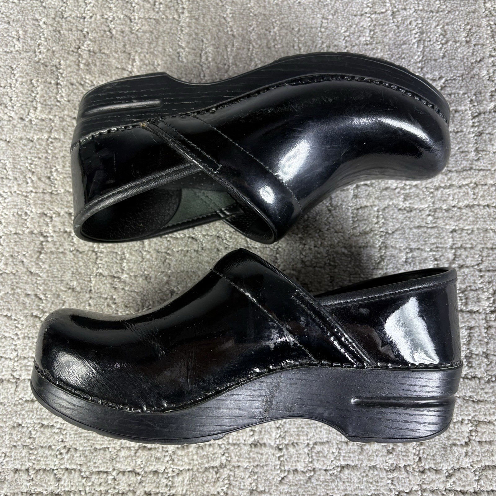 Dansko Black Patent Leather Professional Clogs Women's Size 39/9