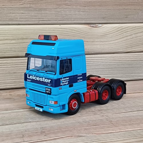 CORGI MODERN TRUCKS, LEICESTER HEAVY HAULAGE DAF XF STGO CAT3 6X4 CHASSIS 1/50