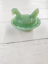 Jadeite Salt Dip Hen On Nest  Mini HON