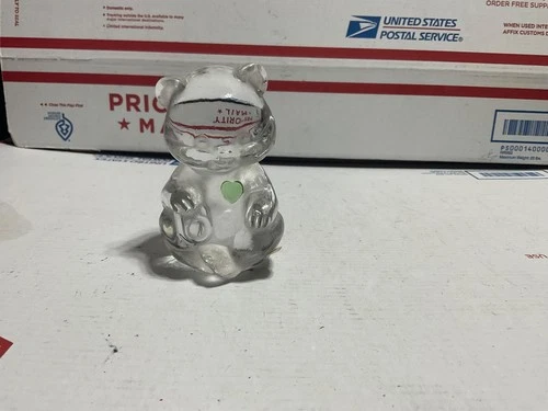 Fenton Glass Teddy Bear Green Heart August Figurine Vintage Birthday