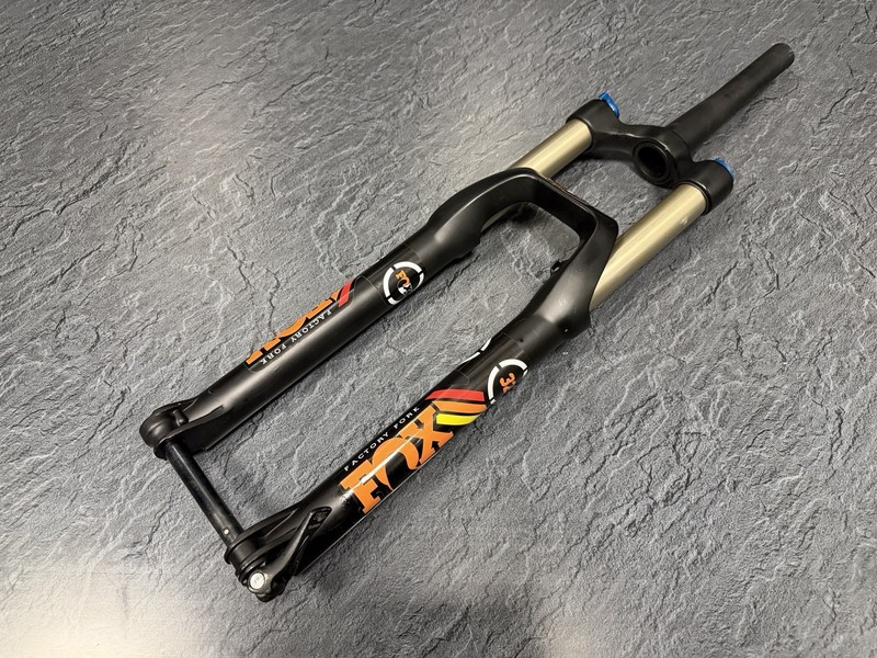 Fox 32 Performance Series Talas 26” Forks