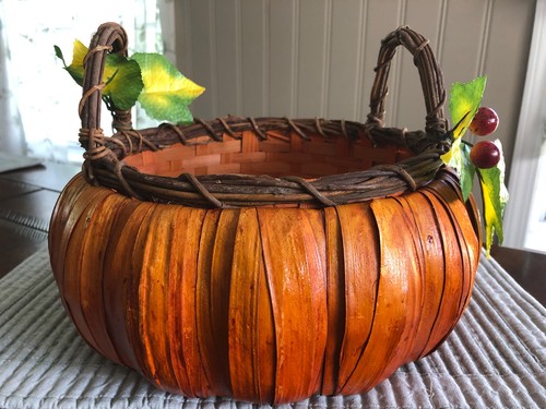 Pumpkin Basket Woven Fall Harvest Decor Vine Like Handles Leaves & Berries 10x8