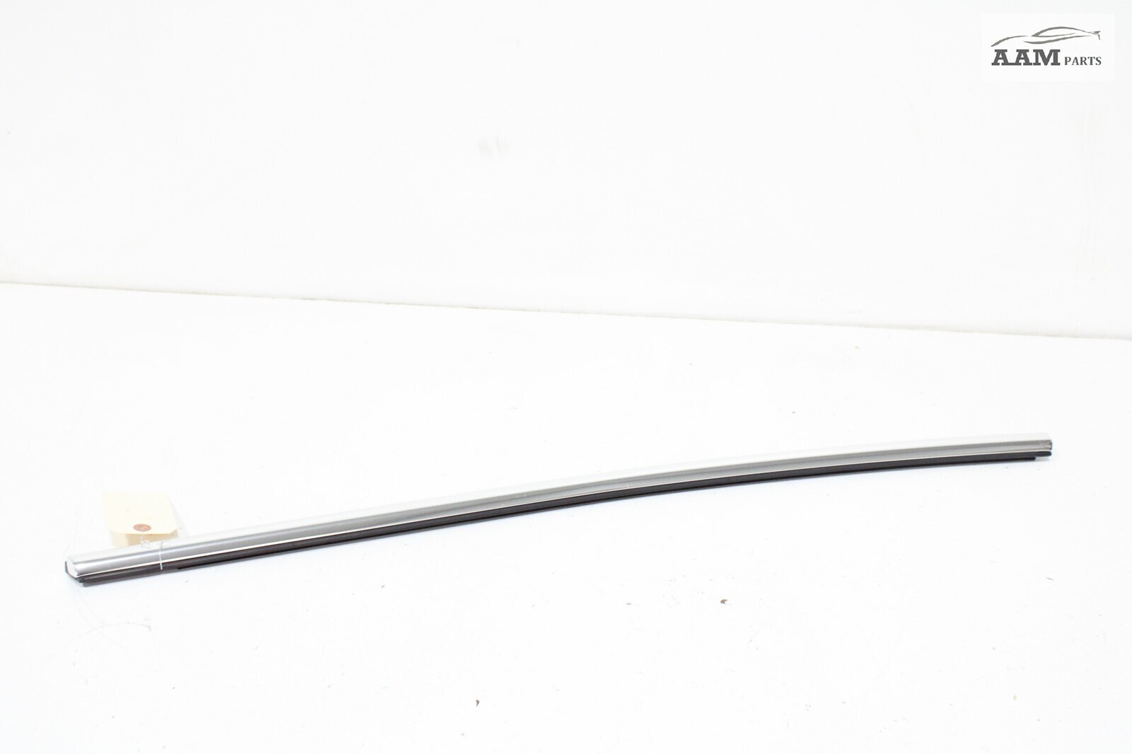 2014-2020 MASERATI GHIBLI M157 REAR RIGHT DOOR WINDOW BELT MOLDING COVER OEM