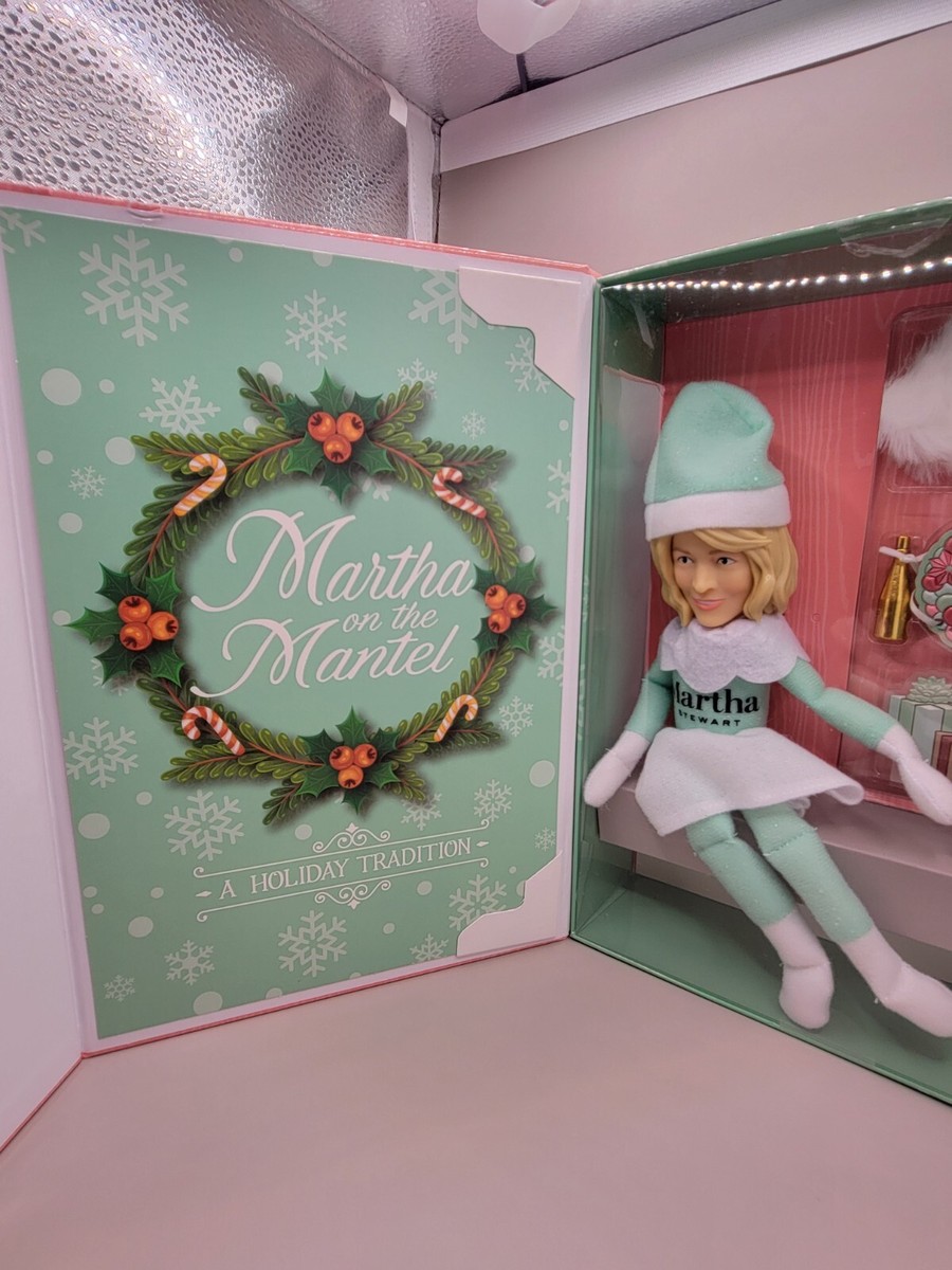 Martha on the Mantle 2024 A Holiday Tradition. Martha Stewart. NEW