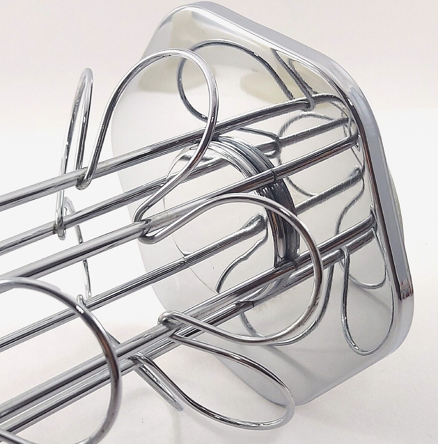 CBTL K-Cup Coffee Pod Storage Tower Spinning Organizer Holds 30 Cups Chrome EUC