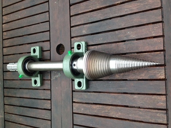 TORNILLO DIVISOR DE TRONCOS TIPO "NUEVO" DIVISORES DE TRONCOS CONSTRUCCIÓN PERSONALIZADA
