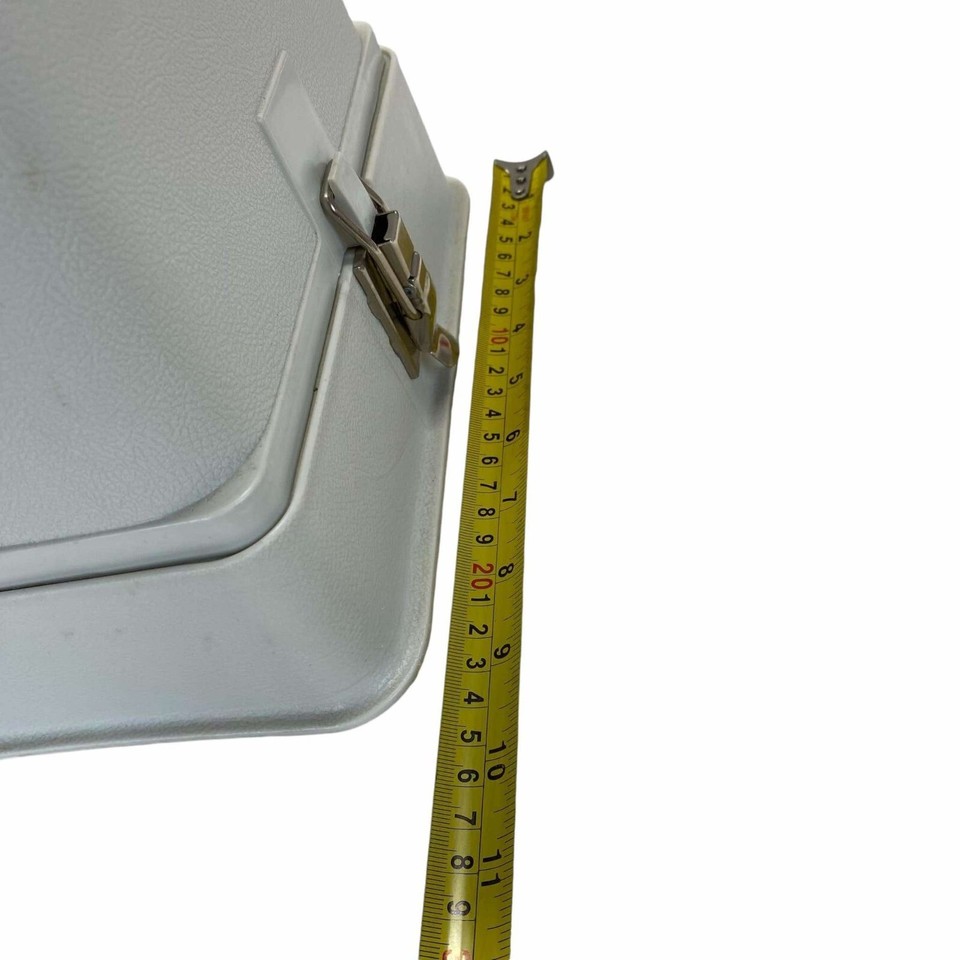 Singer Electronic Sewing Machine 6212C with Manual Case Accessories