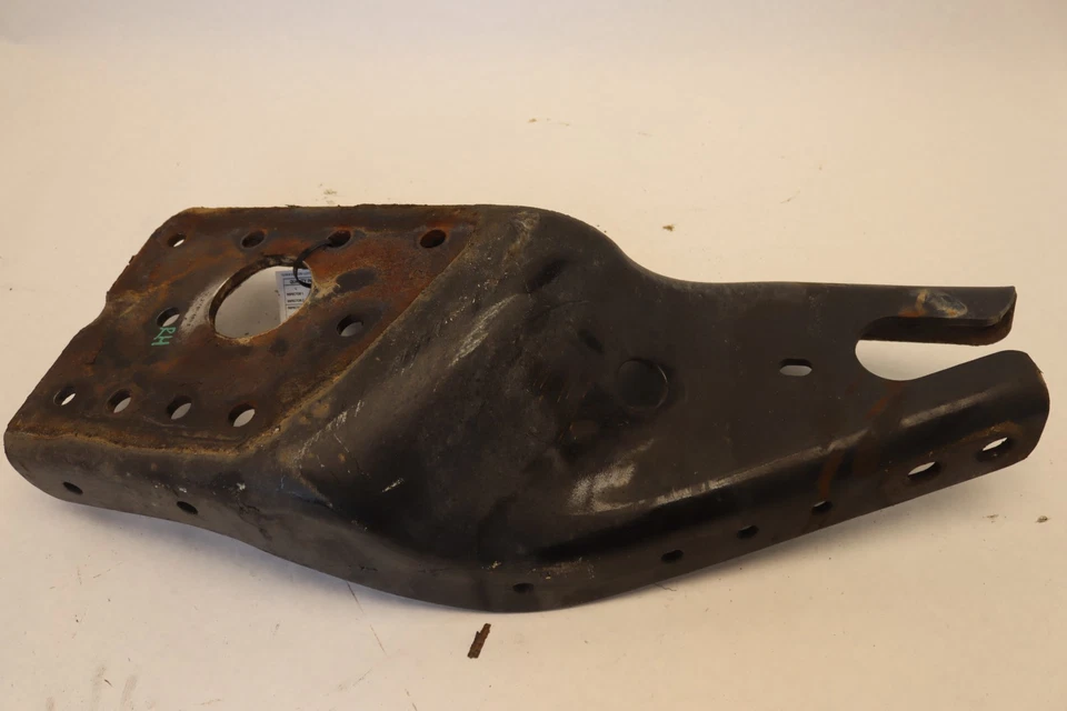 08-17 FREIGHTLINER CASCADIA 125 MARCO LATERAL DERECHO BOCINA SOPORTE 15-23806-001 OEM Foto 2 de 4