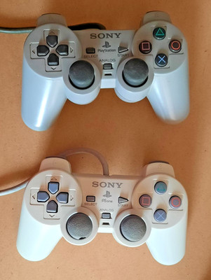 Sony Playstation | PS1 Controller Grau + PSone Controller Weiß