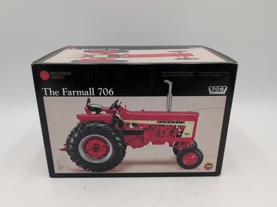 1/16 Ertl Farm Toy International Harvester 706 Tractor Precision