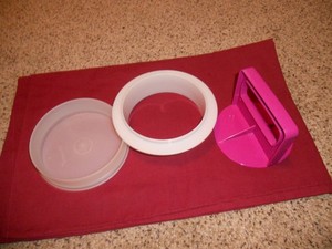 Tupperware Hamburger Press Pink Handle 1 Keeper + Ring