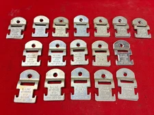 B-LINE B2208 CONDUIT CLAMPS SIZE: 1/2" OD RANGE: .701" TO .875" (LOT OF 17 PAIR)