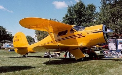 Beechcraft G17 Beech G-17 Staggerwing Desktop Wood Airplane New Model Small 1/32