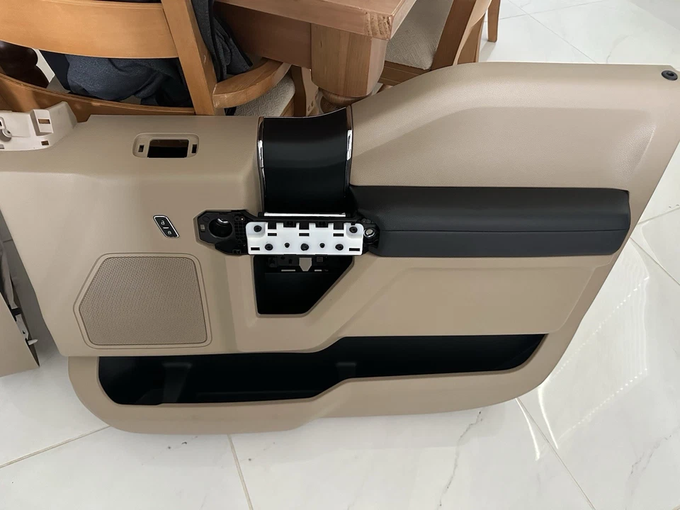 Set Front & Rear Interior Door Panels Ford F350 F250 Super Duty 2017-2019 - Image 3 of 4