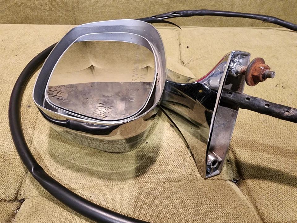 Espejo de puerta manual derecho de pasajero Oldsmobile Olds Toronado 1980-1985 cromado OEM Foto 2 de 4