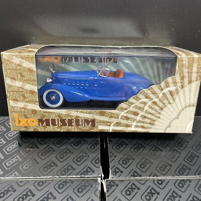 Packard V12 LeBaron Speedster - 1934 - blau - IXO 1:43