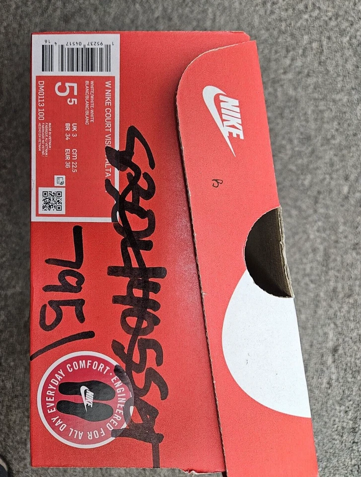 Nike women' Court Vision Alta Brand New in original box - Image 3 of 4