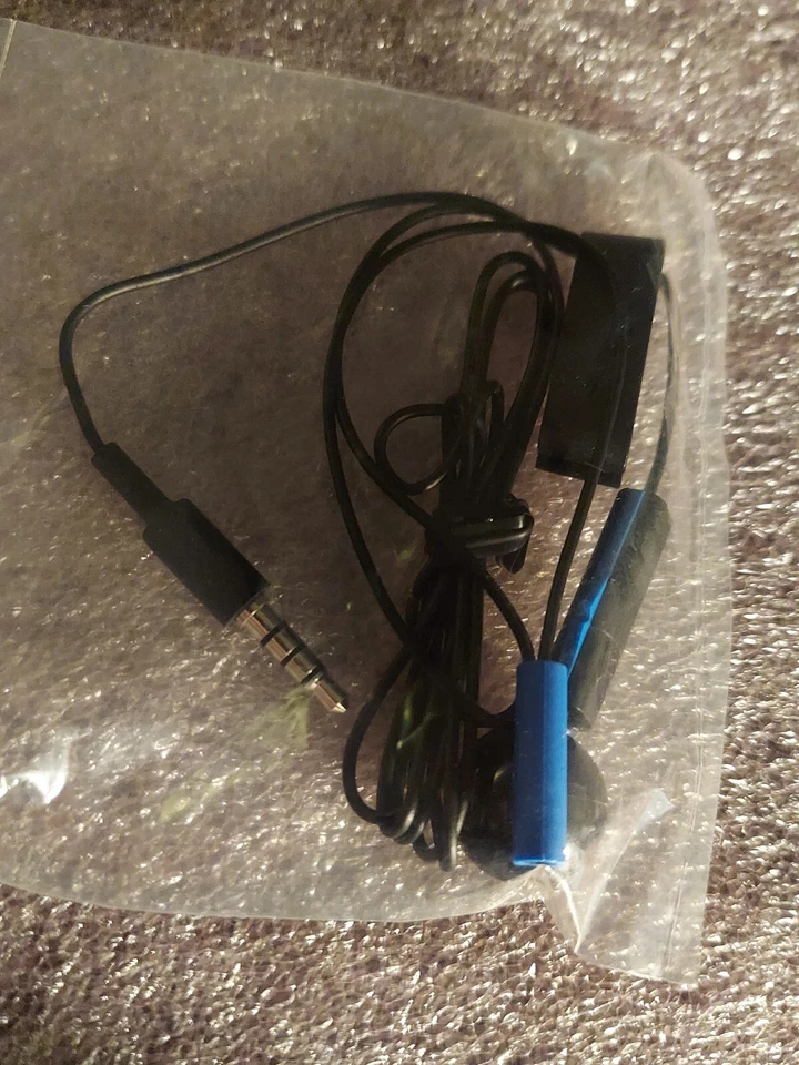 NEW Qty 6 Lot Sony Playstation 4 PS4 Mono In-Ear Chat Earbud with Mic Sealed - Image 2 of 3