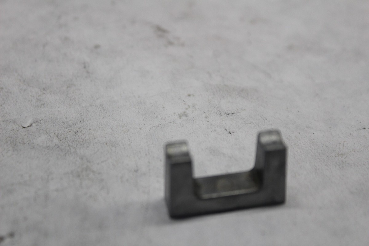 CAM CHAIN GUIDE HOLDER 13091-1084 1982 KAW SPECTRE KZ1100 | eBay