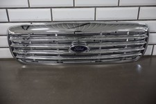 2001-2011 Ford Crown Victoria Lx Grille Chrome
