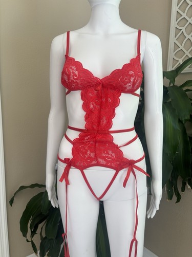 Elegant Red Lace Lingerie Set