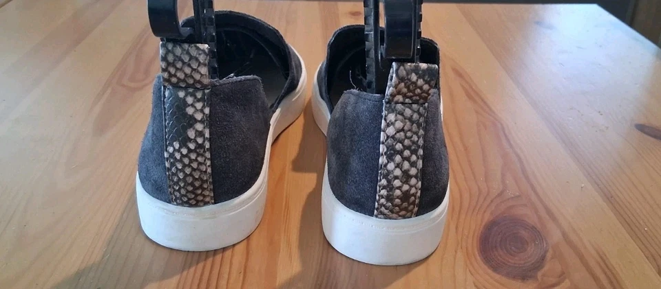 Dolce Vita Mujer Skyla Tenis Sin Cordones D'Orsay Gris Gamuza Talla 6M Cebada Usadas! Foto 3 de 4