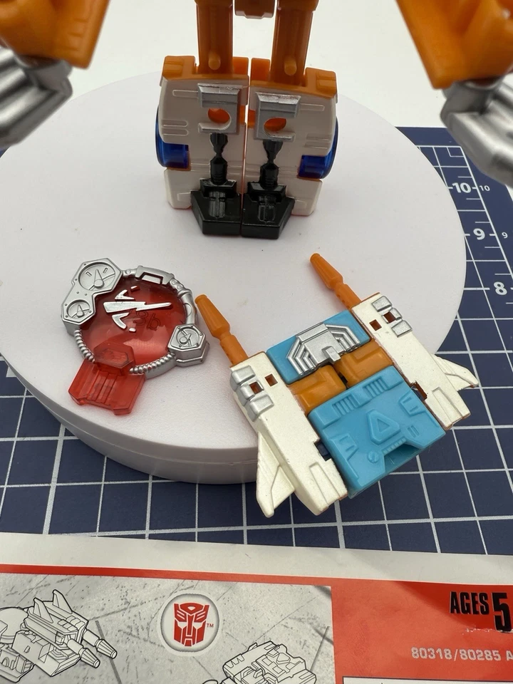 Transformers Clocker Complete Cybertron Scout Class - Image 4 of 4