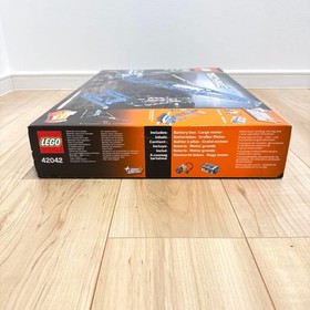 LEGO Technic Crawler Crane 42042 Discontinued Model Unopened Unused