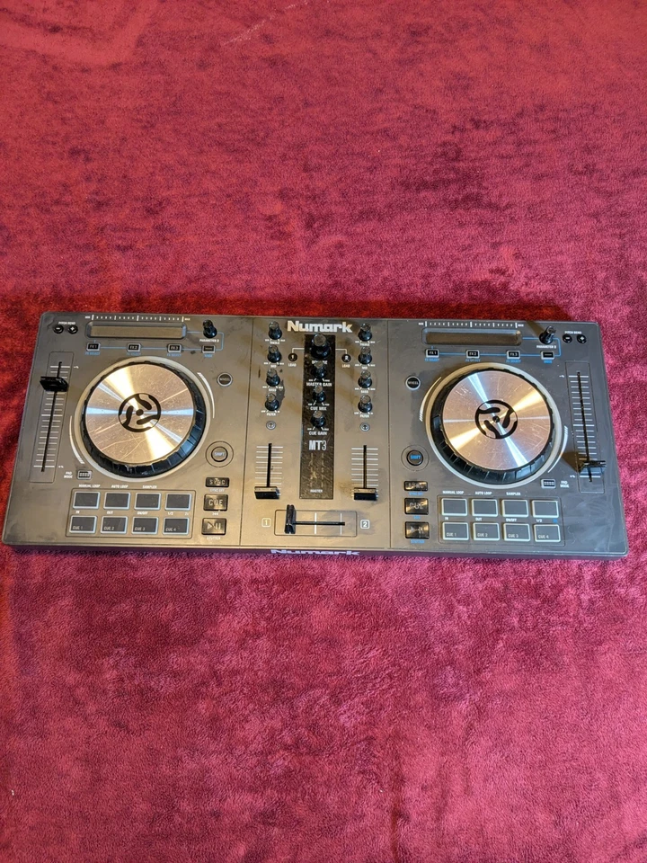 Numark Mixtrack 3 Double Deck DJ Controller - Image 2 of 4