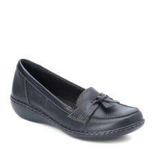 Women's Clarks, Ashland Bubble Loafer 26067331 Black BLEND